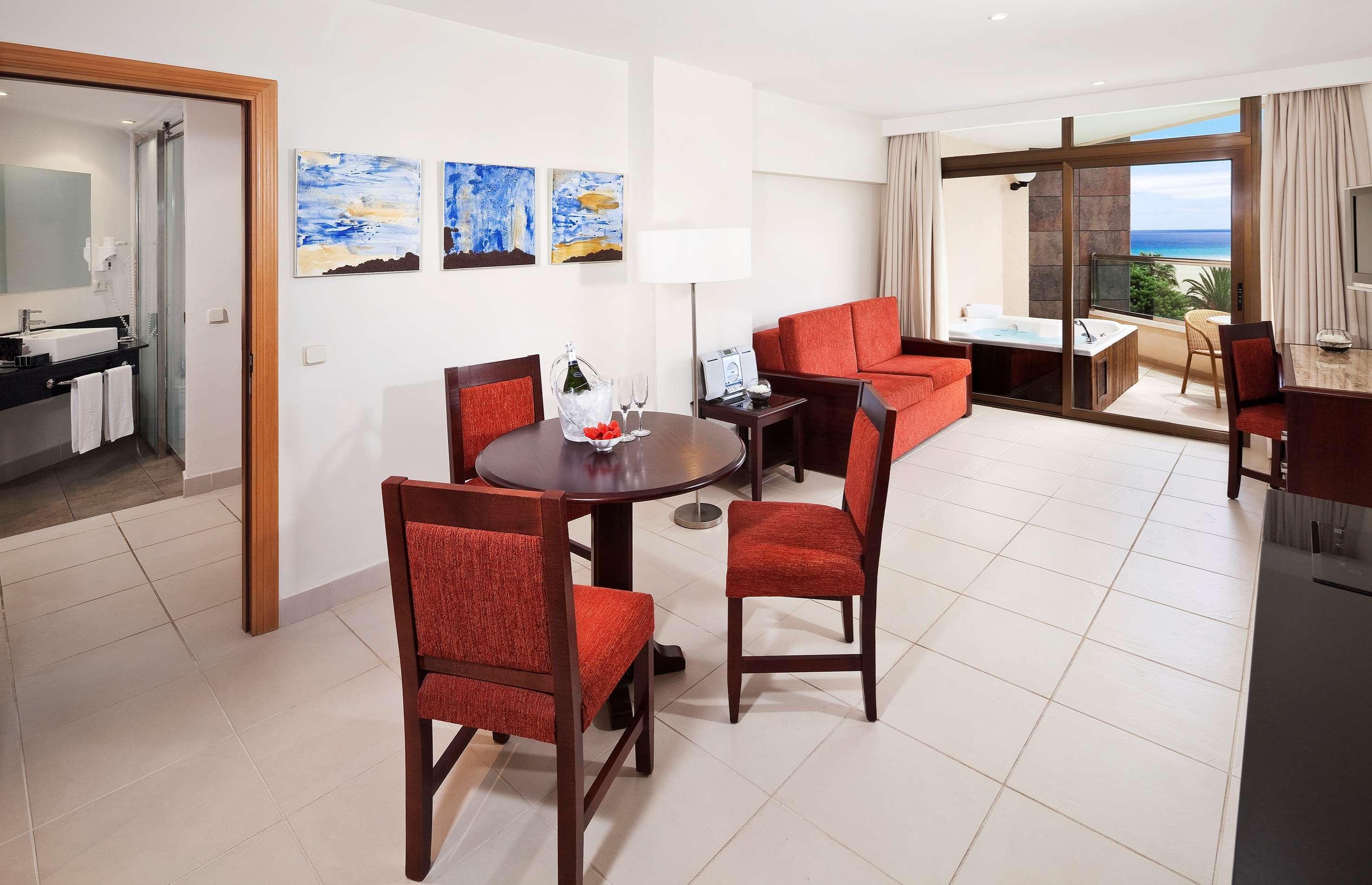 Paradisus By Melia Fuerteventura Коста Калма Екстериор снимка Suite at the Iberostar Grand Hotel Bávaro